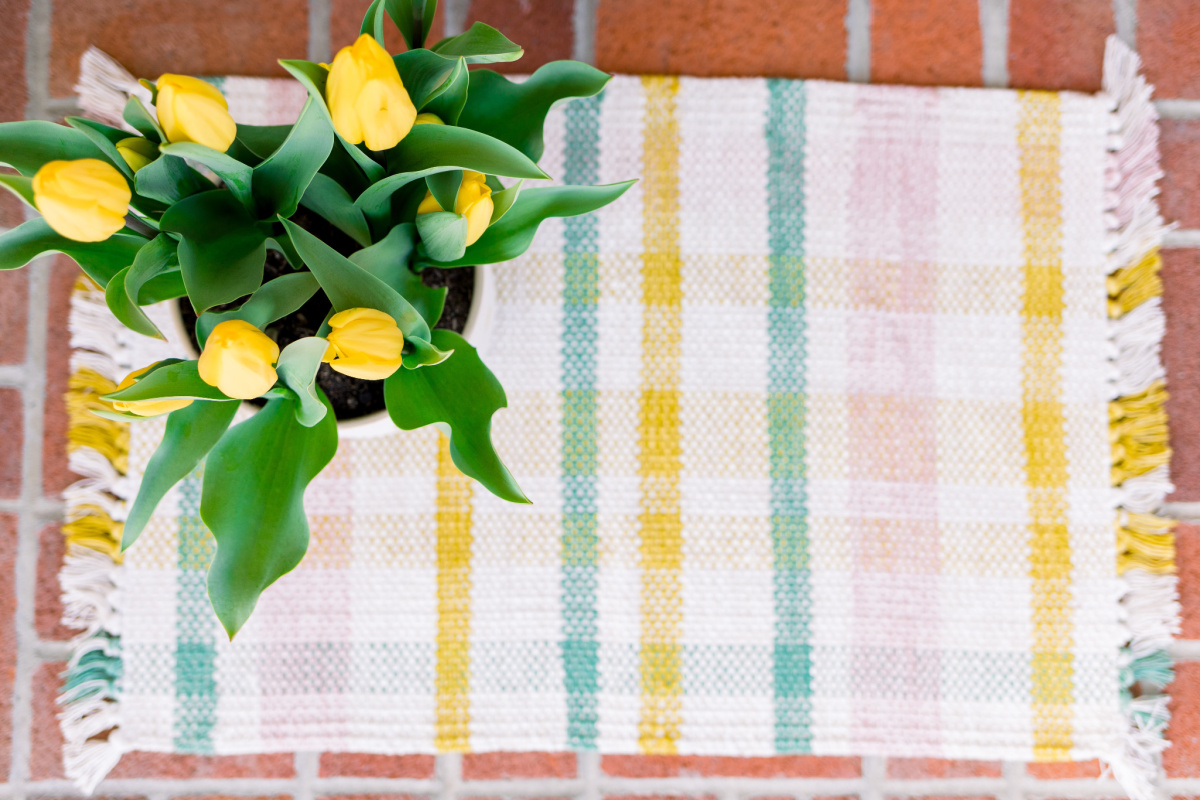 Yellow Tulips on Pastel Plaid Mat