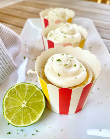 Cupcakes and lime on tray