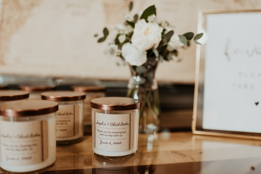 Candle wedding favor table
